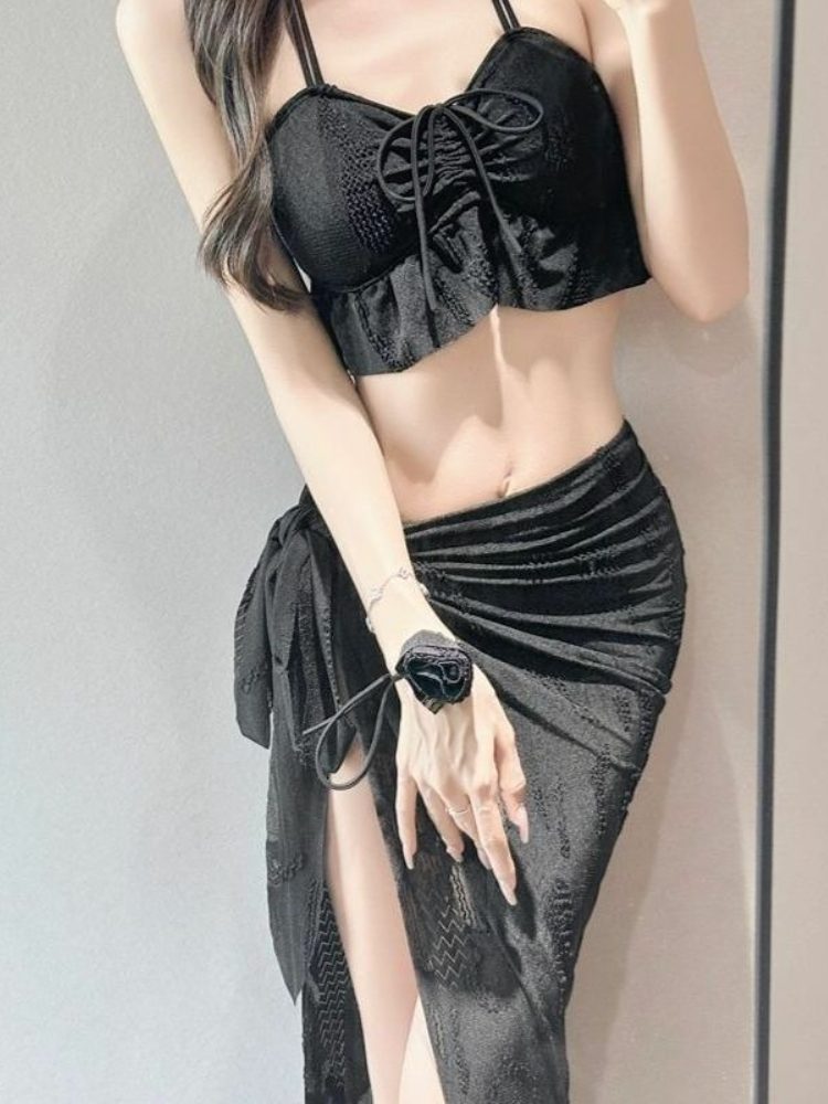 Women Fashion Outfits - Maiô Floral Feminino em Duas Peças,
