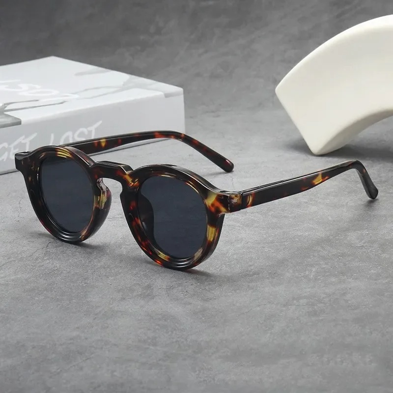 Women Fashion Glasses - Óculos de Sol Redondos de Alta